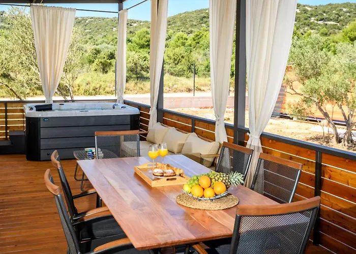 Luxury And Cosy Little House Ivinj 3 Сasa de vacaciones *